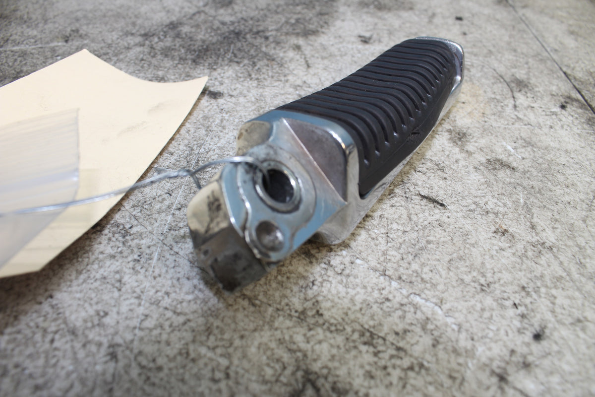 97-00 Suzuki Marauder VZ800 Left Rear Passenger Foot Peg Footrest