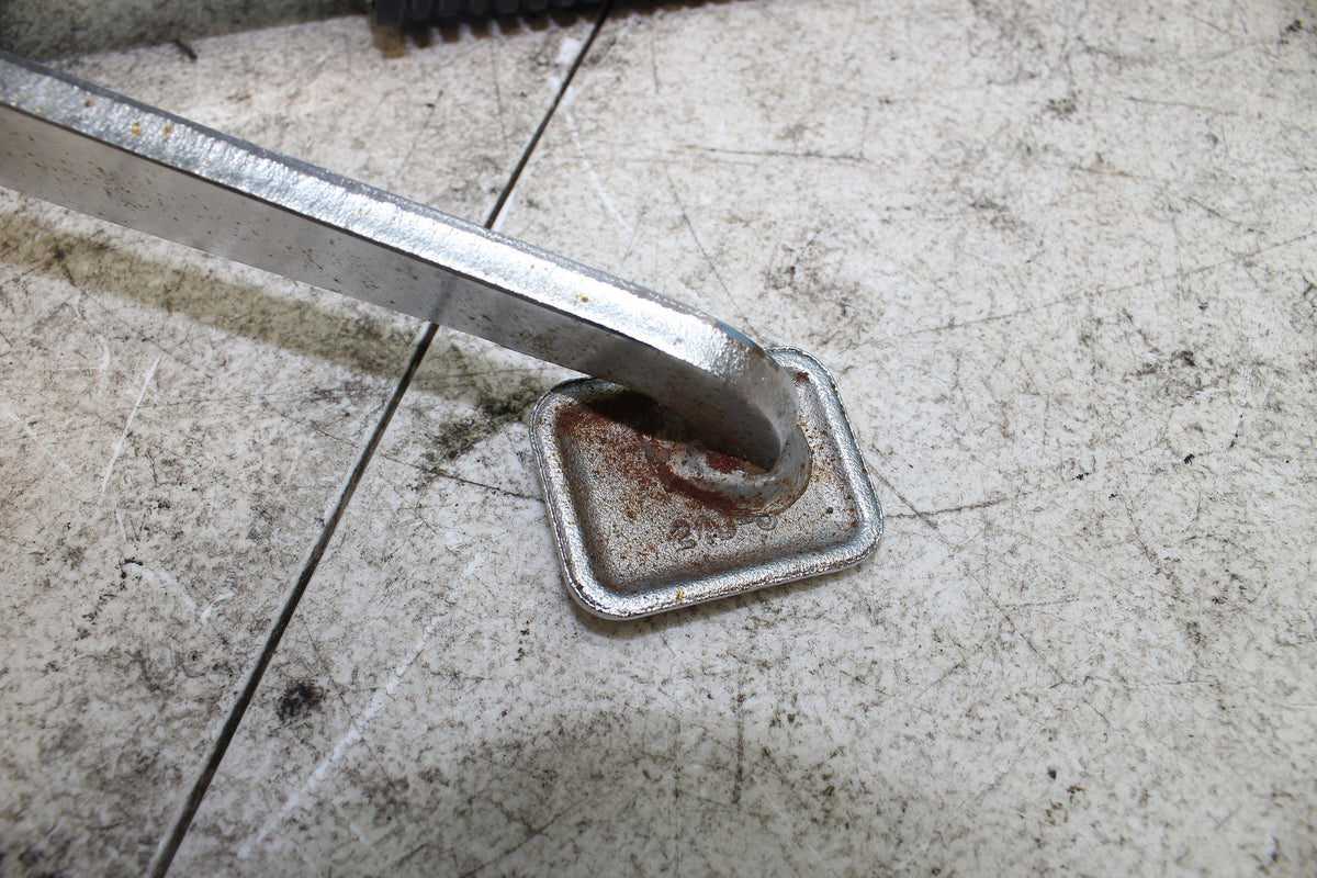 97-03 Suzuki Marauder VZ800 Foot Peg Front Right Footrest Mount Rear Brake Pedal