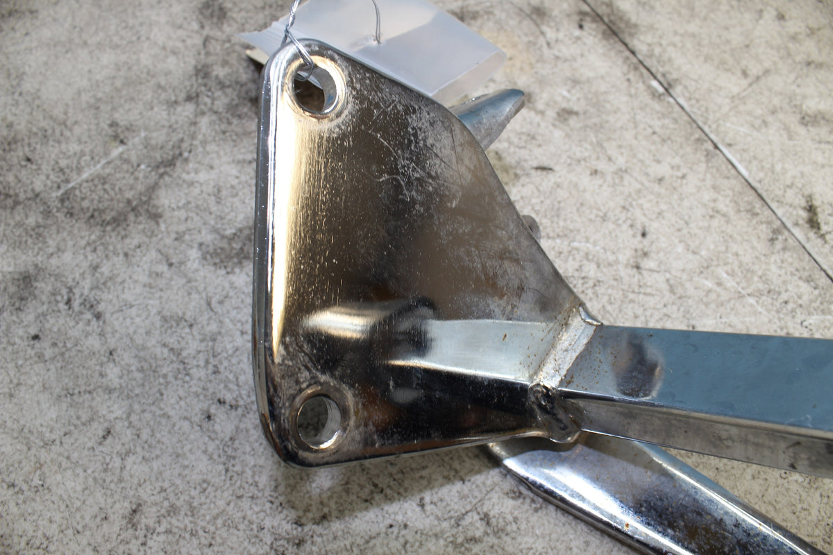 97-03 Suzuki Marauder VZ800 Foot Peg Front Right Footrest Mount Rear Brake Pedal