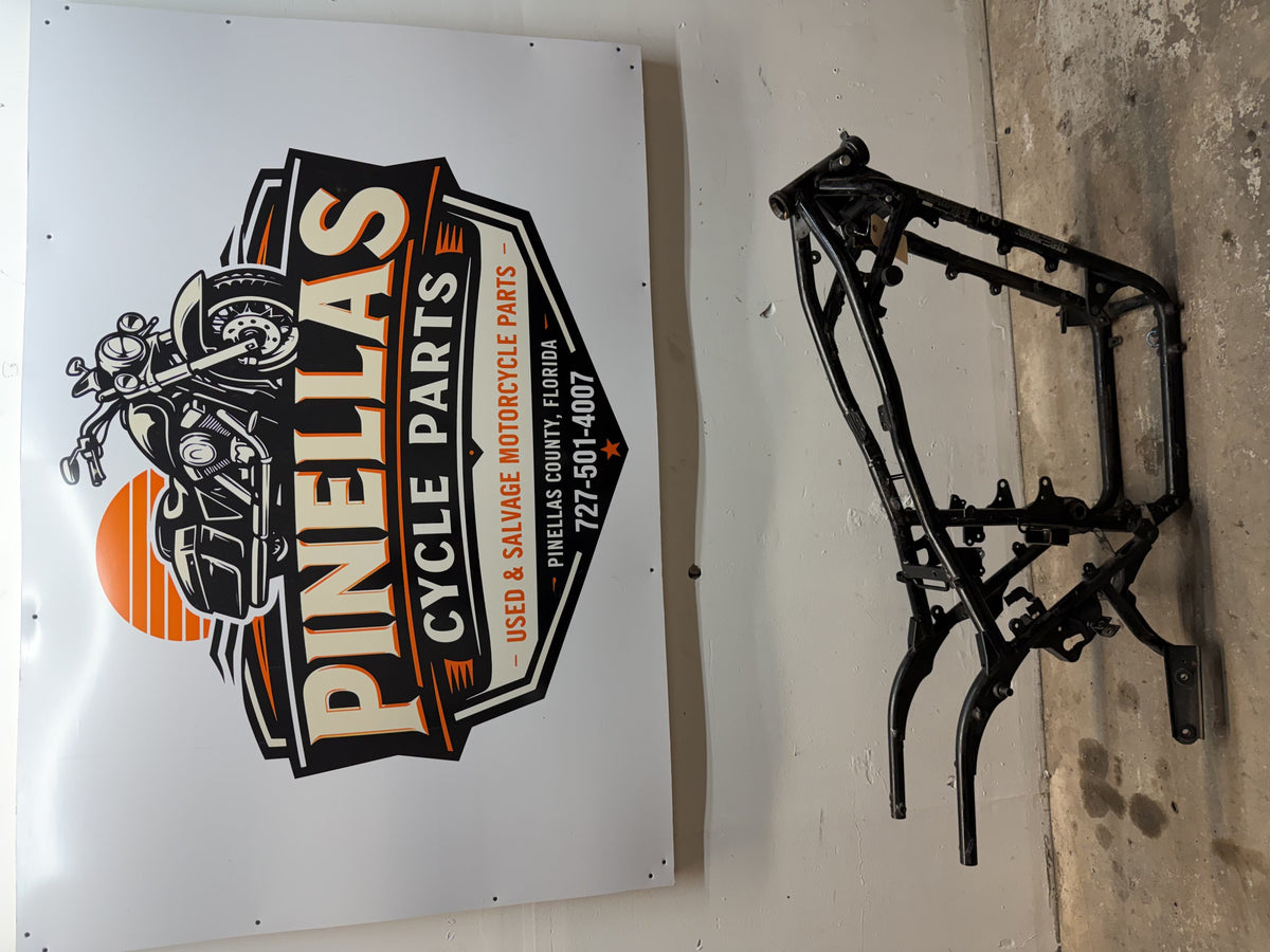 97-04 Suzuki Marauder VZ800 Frame Chassis *CLN*