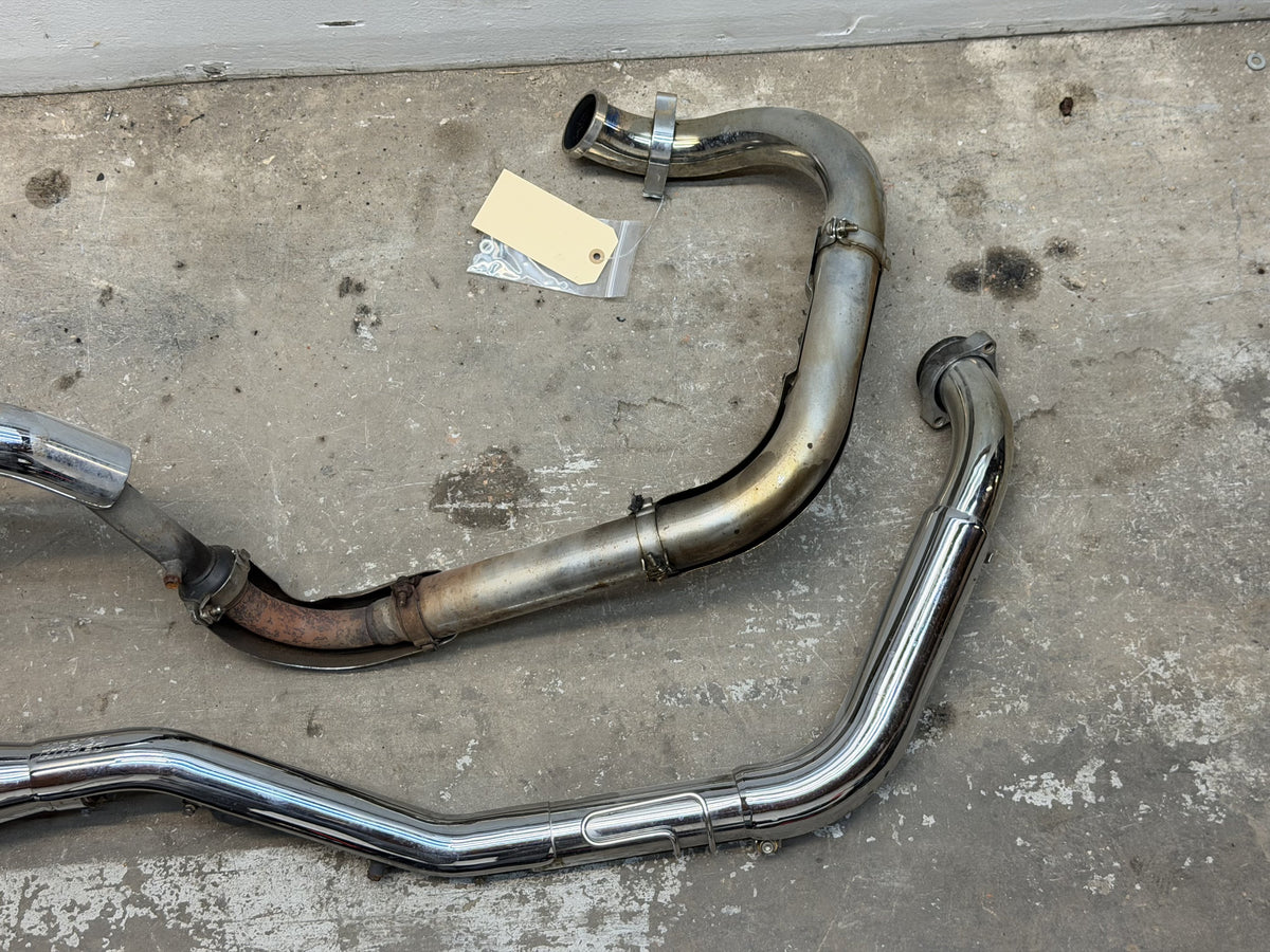 97-04 Suzuki Marauder VZ800 Vance & Hines Exhaust Pipe Muffler Header Chrome
