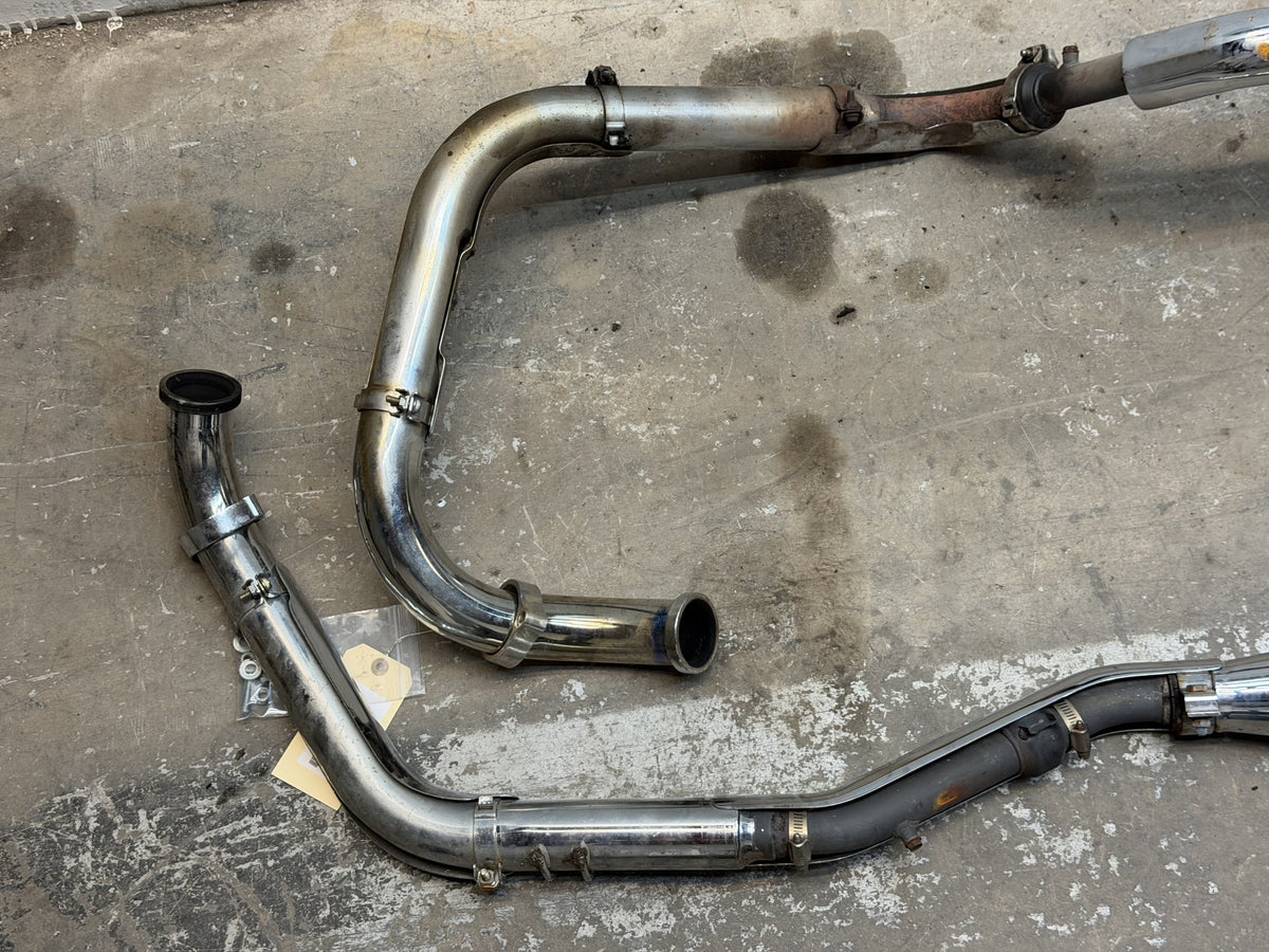 97-04 Suzuki Marauder VZ800 Vance & Hines Exhaust Pipe Muffler Header Chrome