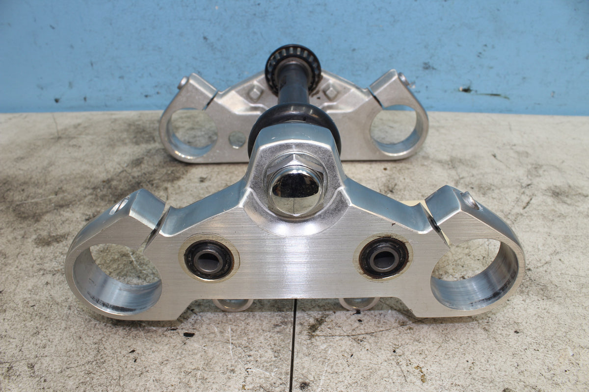 97-04 Suzuki Marauder VZ800 Triple Tree Upper Lower Steering Stem