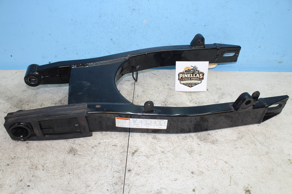 98-04 Suzuki Marauder VZ800 Swing Arm Rear Fork Suspension Swingarm