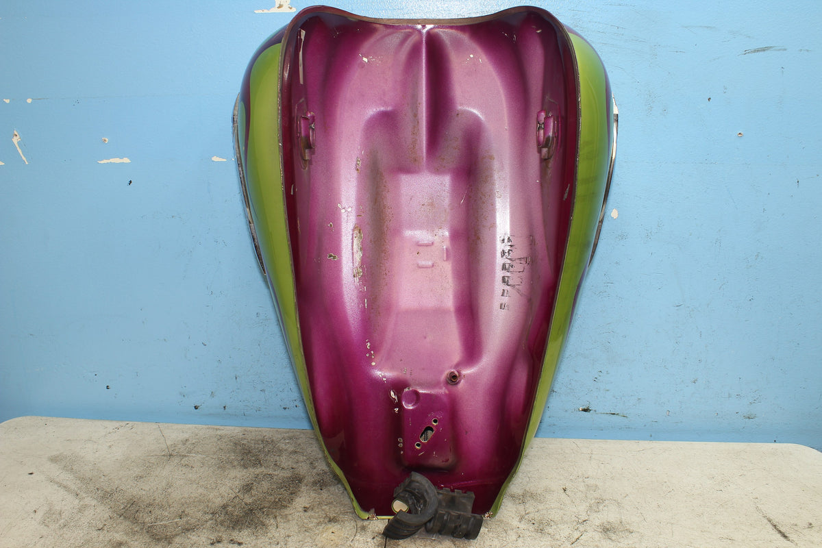 97-04 Suzuki Marauder VZ800 Gas Tank Fuel Tank