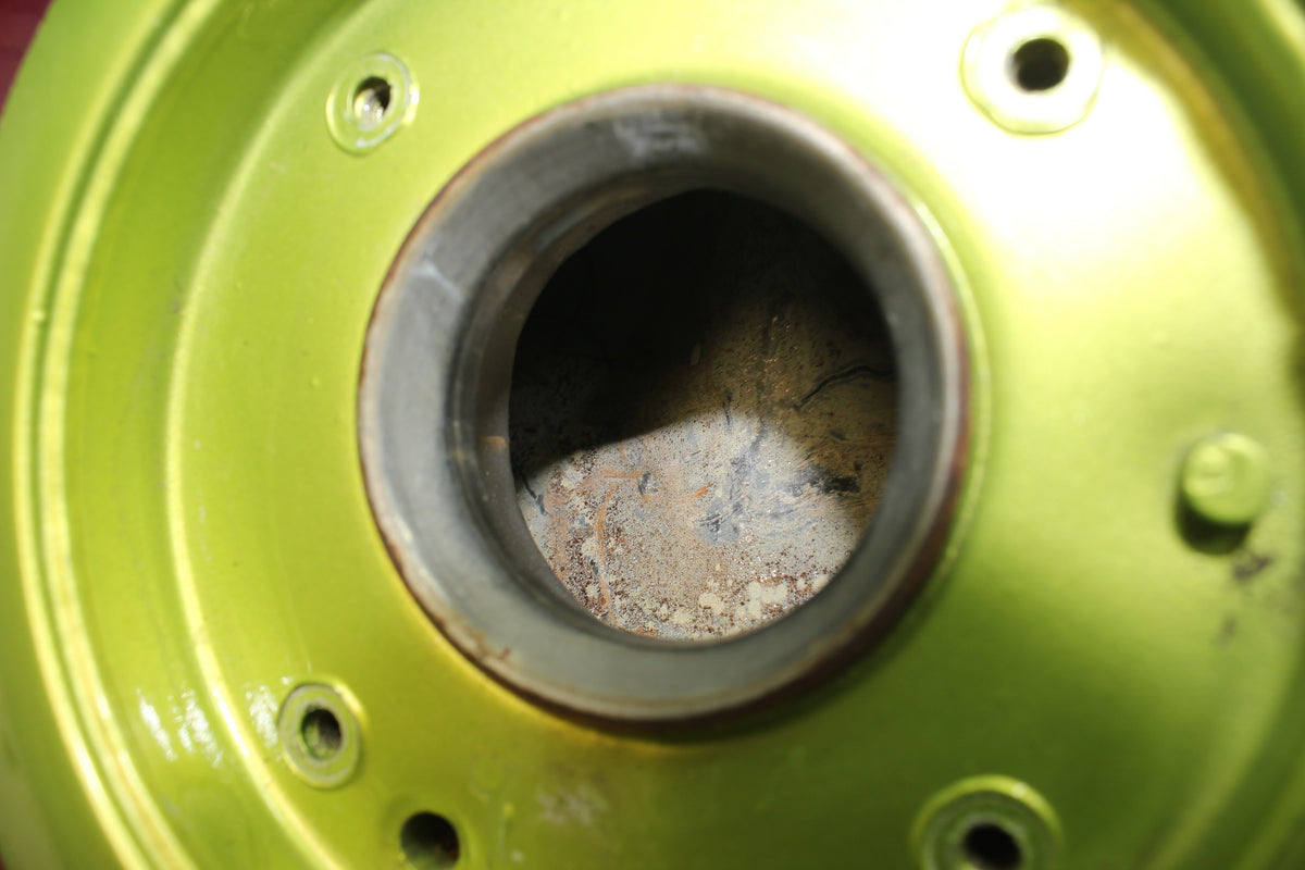 97-04 Suzuki Marauder VZ800 Gas Tank Fuel Tank