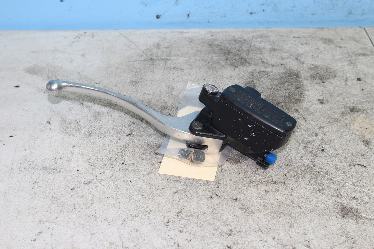 04-11 Honda Shadow Aero VT750C Front Brake Master Cylinder Lever Reservoir