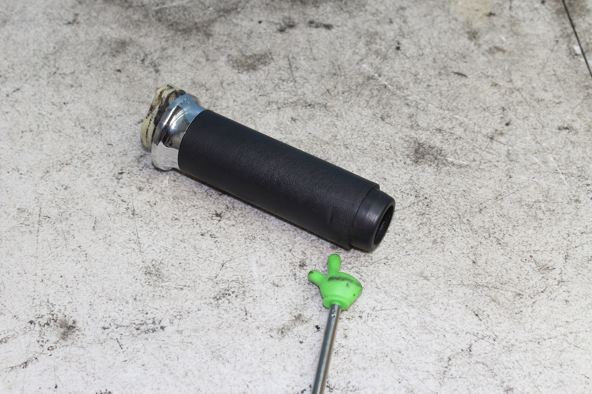 04-09 Honda Shadow Aero VT750C Hand Grips Set Left Right Bar End Cap