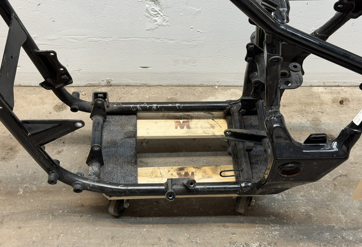 04-09 Honda Shadow Aero VT750C Frame Chassis Body Frame *CLN*