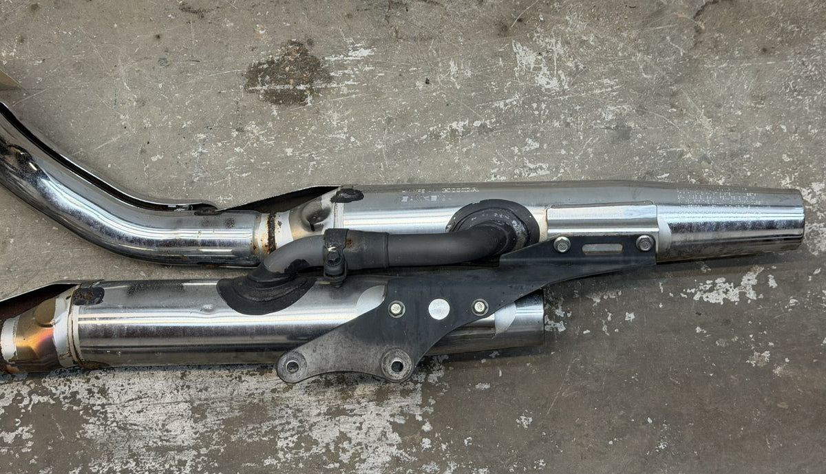 08-09 Honda Shadow Aero VT750C Exhaust Mufflers Pipes Header System