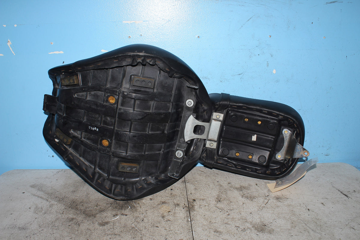 04-08 Honda Shadow Aero VT750C Seat Saddle Driver Passenger 2 Piece Pillion