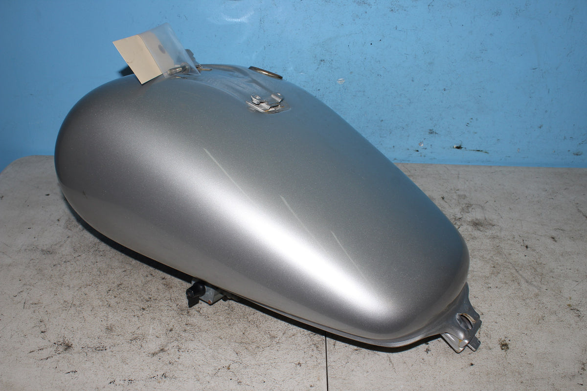 04-09 Honda Shadow Aero VT750 Gas Fuel Tank Petrol Silver Black SEE DESCRIPTION