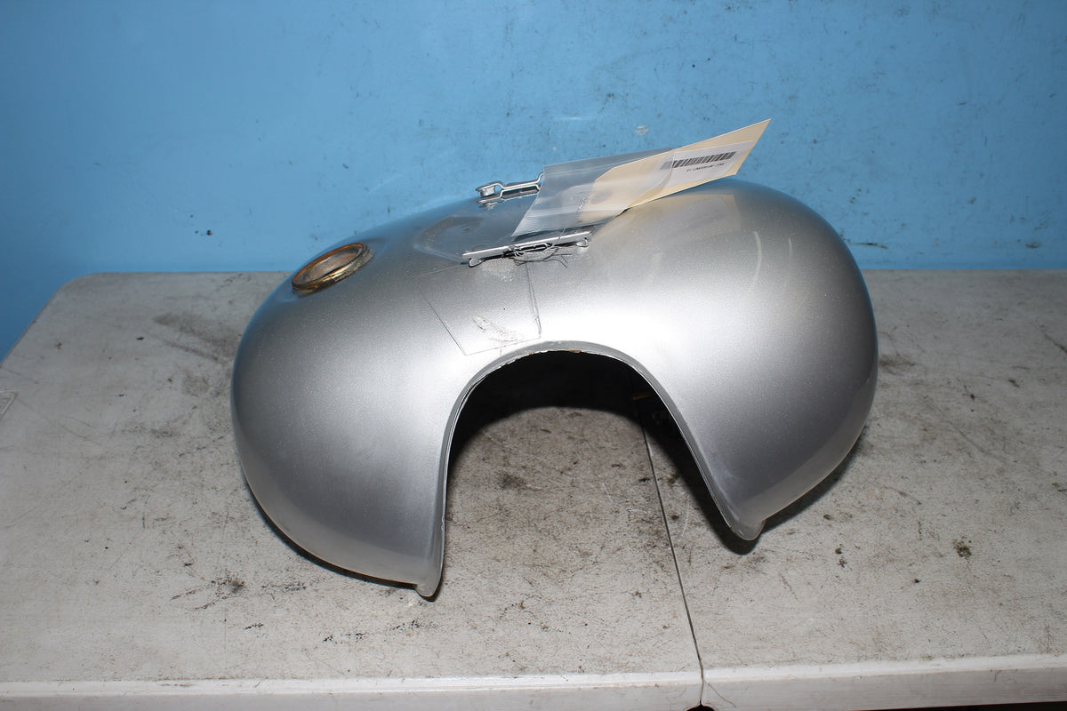 04-09 Honda Shadow Aero VT750 Gas Fuel Tank Petrol Silver Black SEE DESCRIPTION