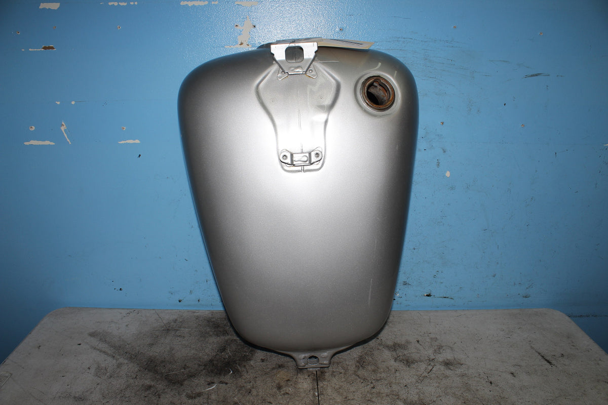 04-09 Honda Shadow Aero VT750 Gas Fuel Tank Petrol Silver Black SEE DESCRIPTION