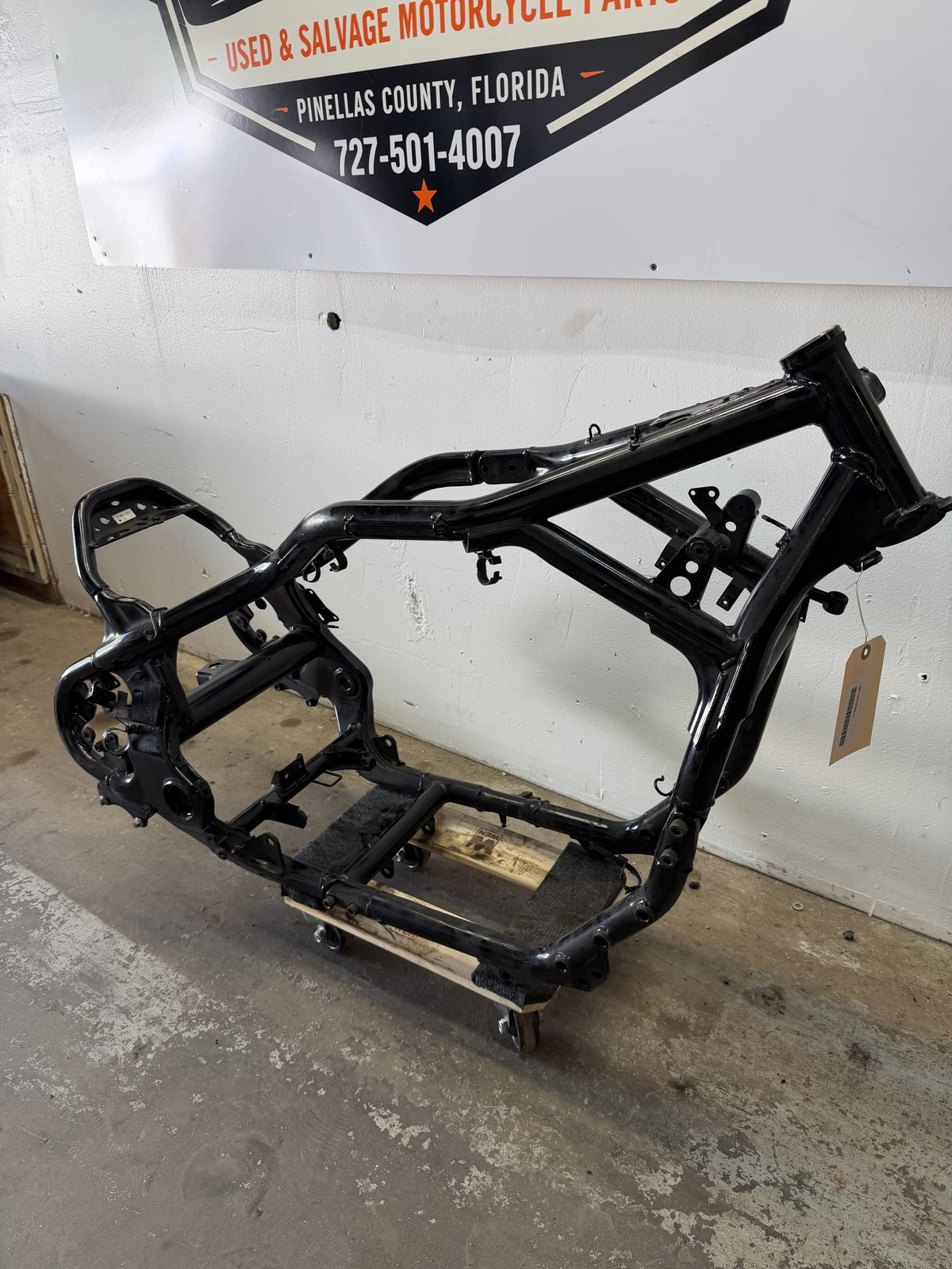 96-01 Yamaha Royal Star XVZ1300 Frame Chassis Main Frame *CLN*