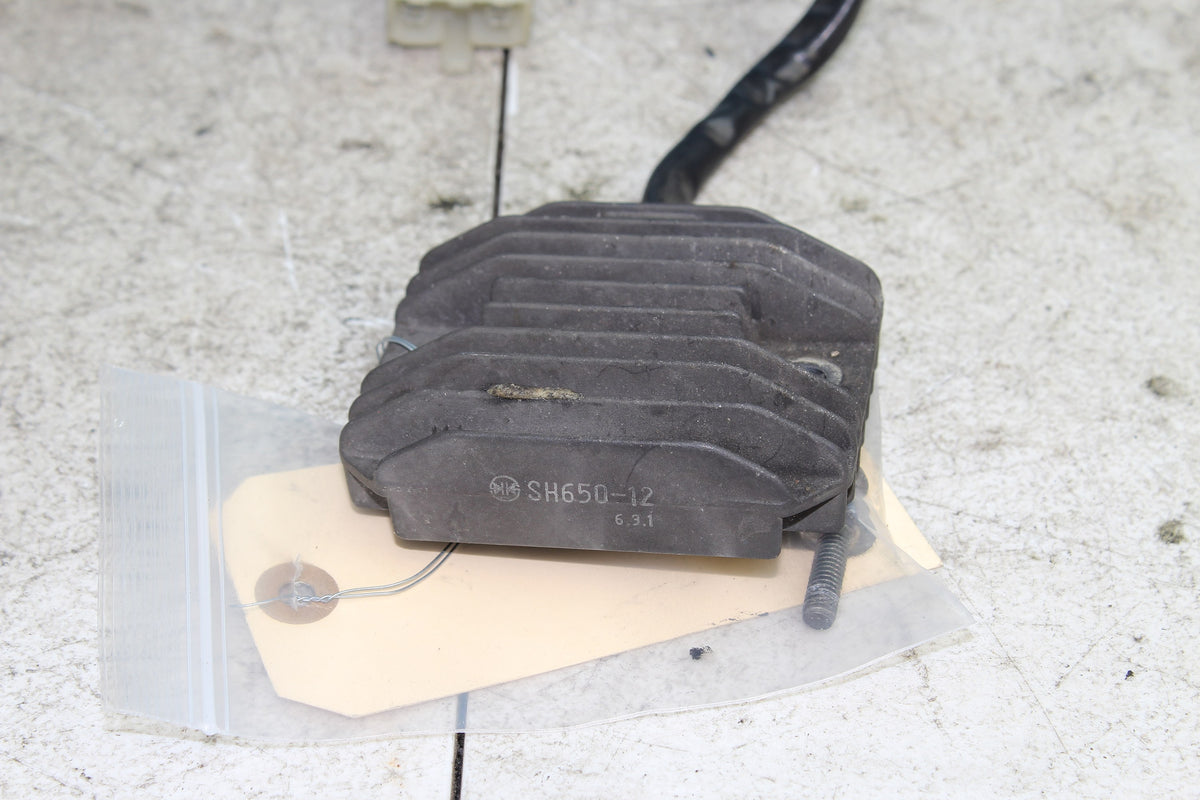 96-01 Yamaha Royal Star XVZ1300 Rectifier Regulator Voltage SH650-12