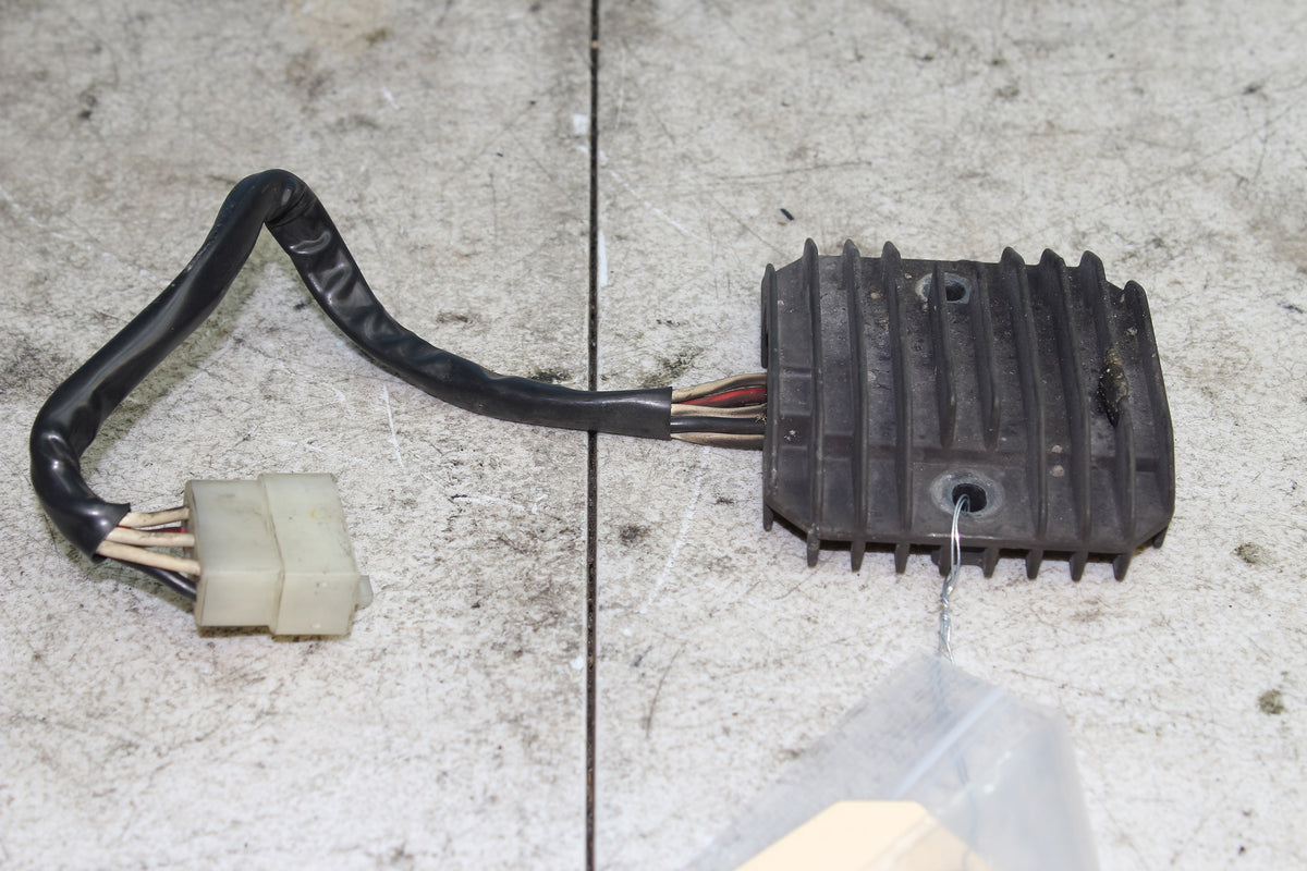 96-01 Yamaha Royal Star XVZ1300 Rectifier Regulator Voltage SH650-12