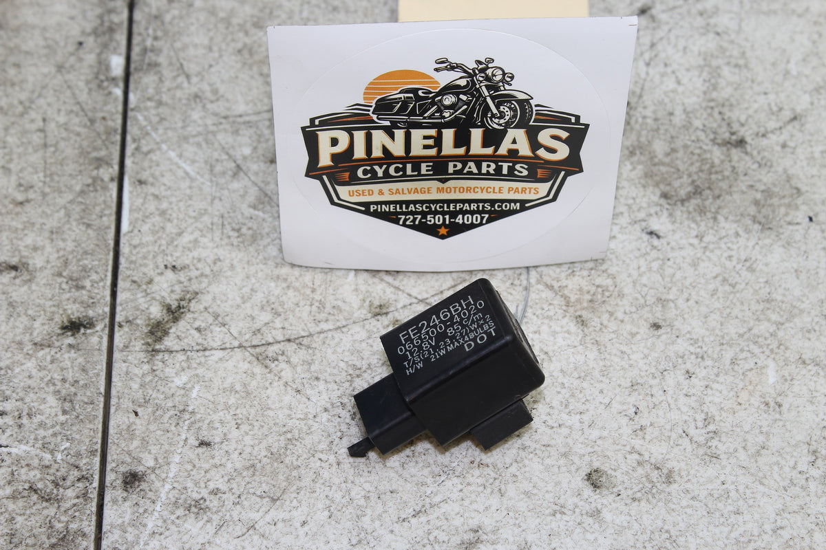 96-01 Yamaha Royal Star XVZ1300 FE246BH Flasher Relay Turn Signal