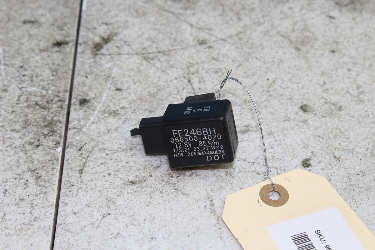 96-01 Yamaha Royal Star XVZ1300 FE246BH Flasher Relay Turn Signal