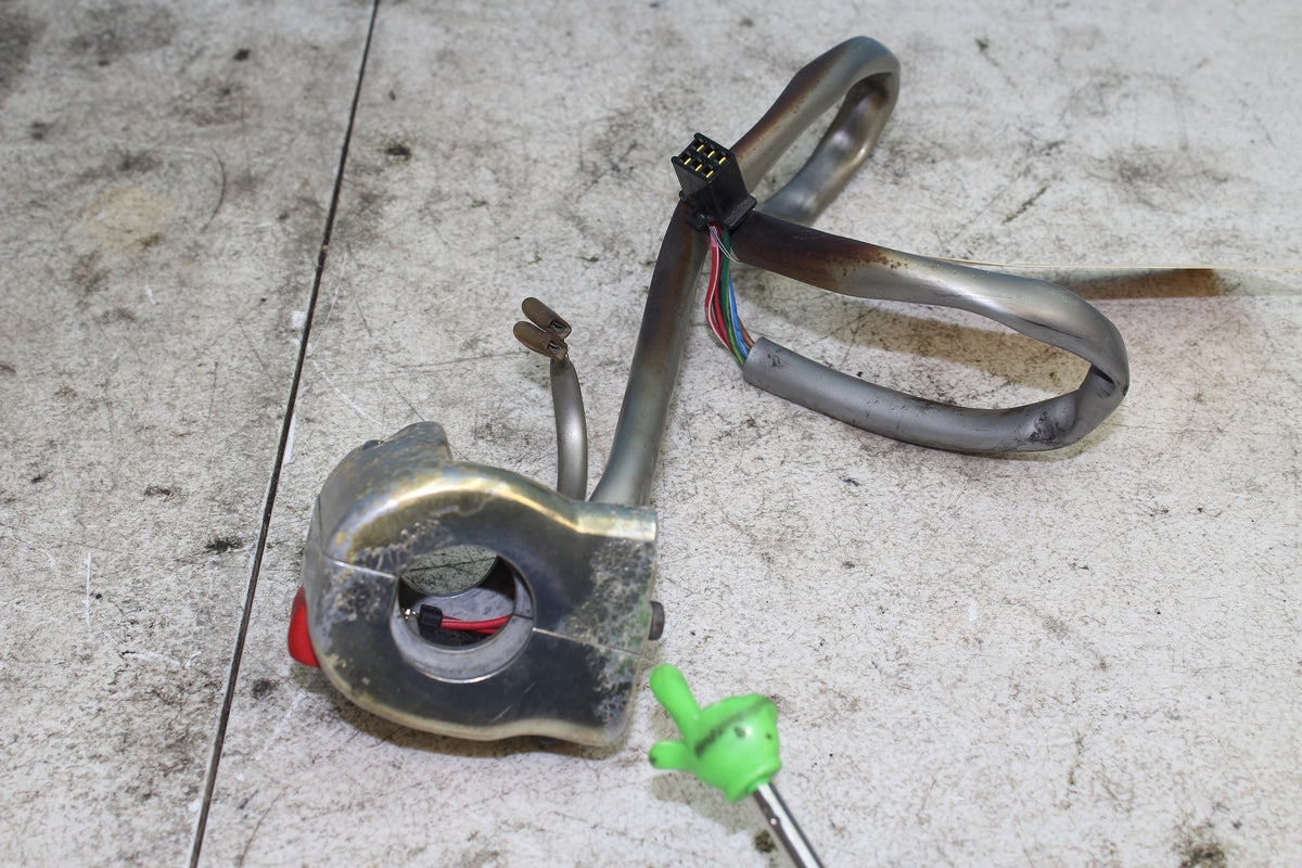 96-98 Yamaha Royal Star XVZ1300 Right Hand Control Switch Start Kill Housing