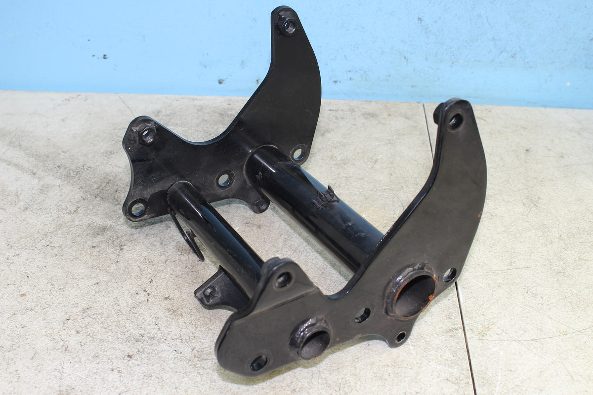 96-01 Yamaha Royal Star XVZ1300 Engine Mount Bracket Motor Trans Cross Bar Bolt