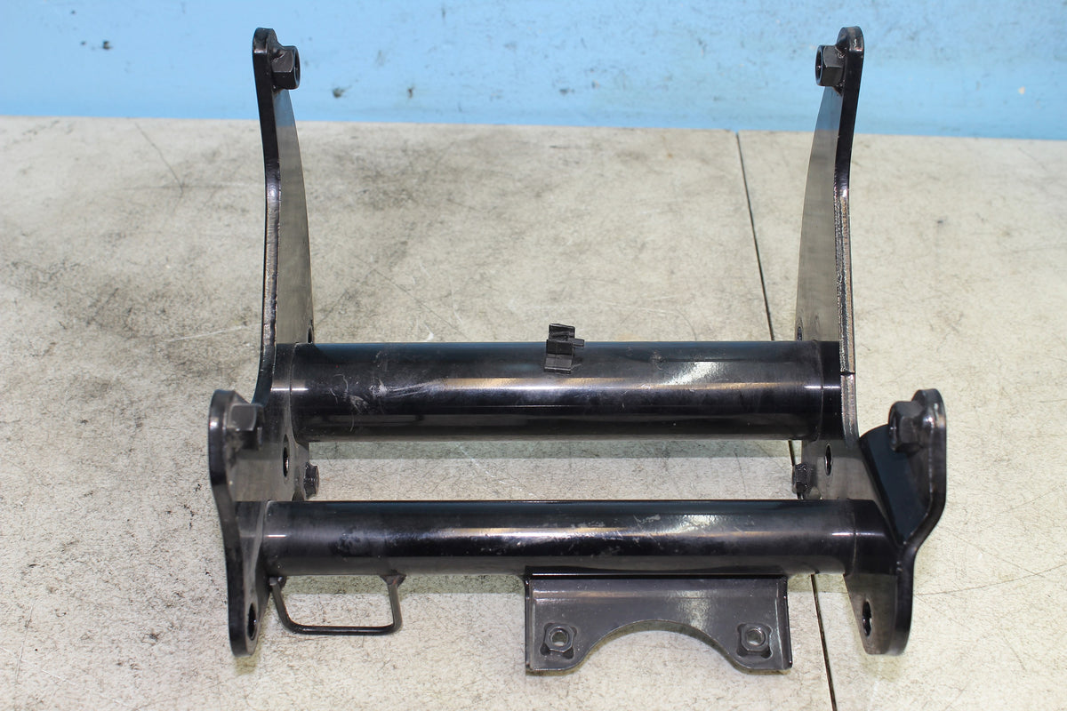 96-01 Yamaha Royal Star XVZ1300 Engine Mount Bracket Motor Trans Cross Bar Bolt