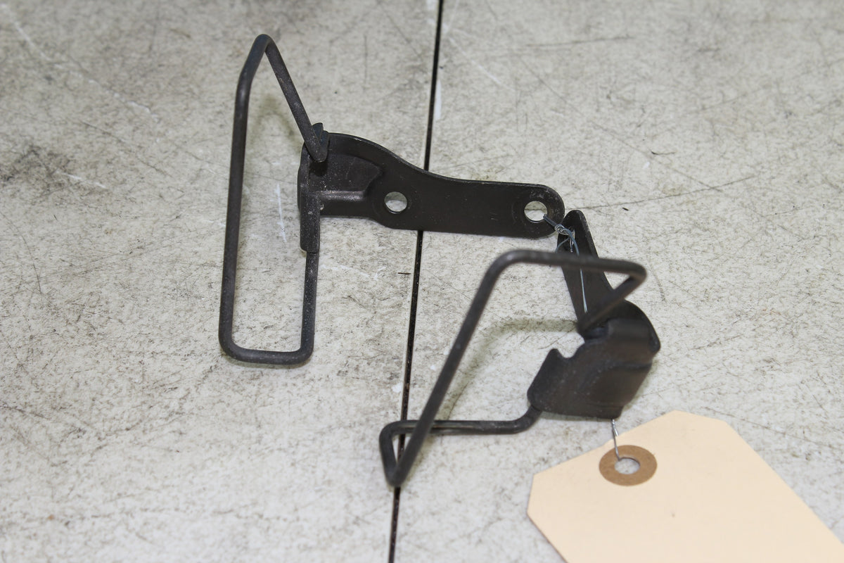 96-01 Yamaha Royal Star XVZ1300 Triple Tree Brake Line Bracket Hose Holder Clamp