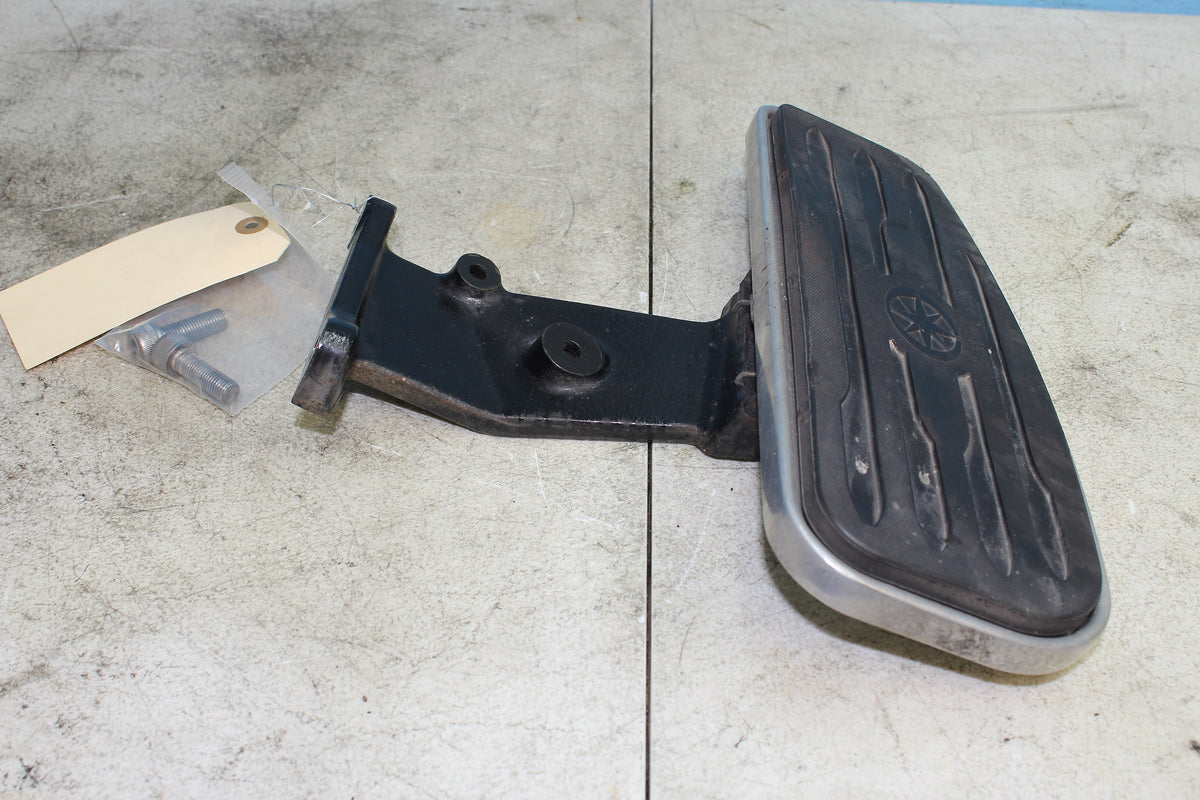 96-01 Yamaha Royal Star XVZ1300 Left Floorboard Driver Floor Board Footrest