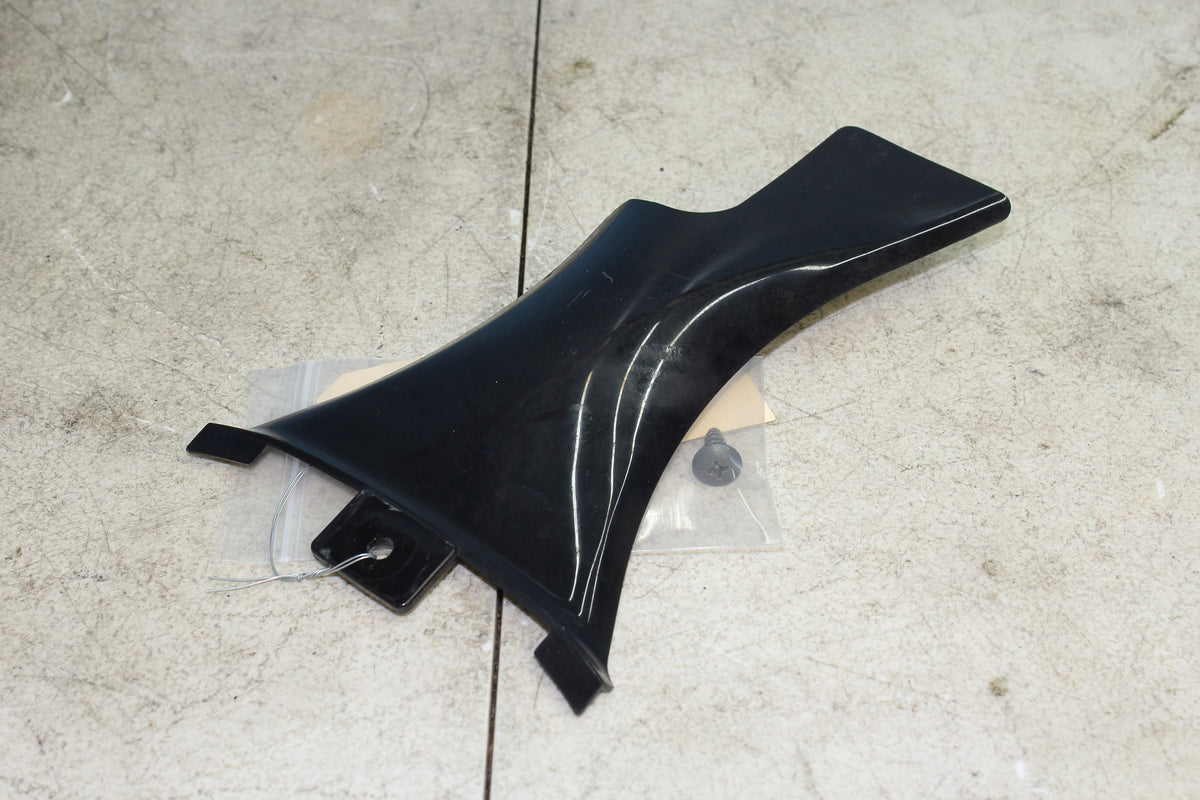 96-01 Yamaha Royal Star XVZ1300 Frame Filler Panel Wire Harness Cover Mid Panel